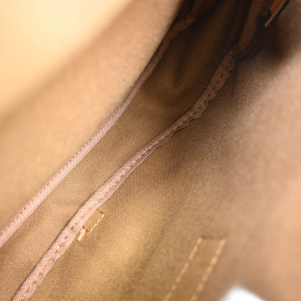 Louis Vuitton Monogram Saumur 30 Messenger Shoulder Bag Vintage