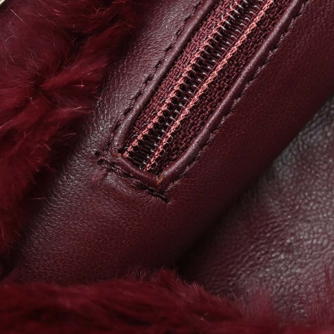 Borsa Chanel Coco Mark Vintage in Pelliccia Lapin Bordeaux