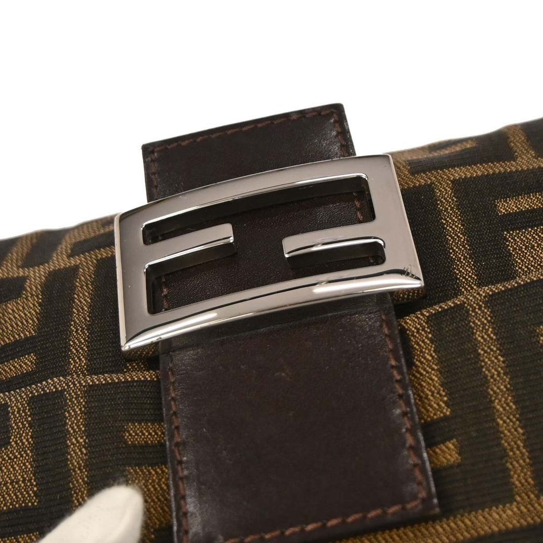 Fendi Mamma Baguette Zucca Vintage in Brown Canvas Handbag — Good Condition · Ref. VI239