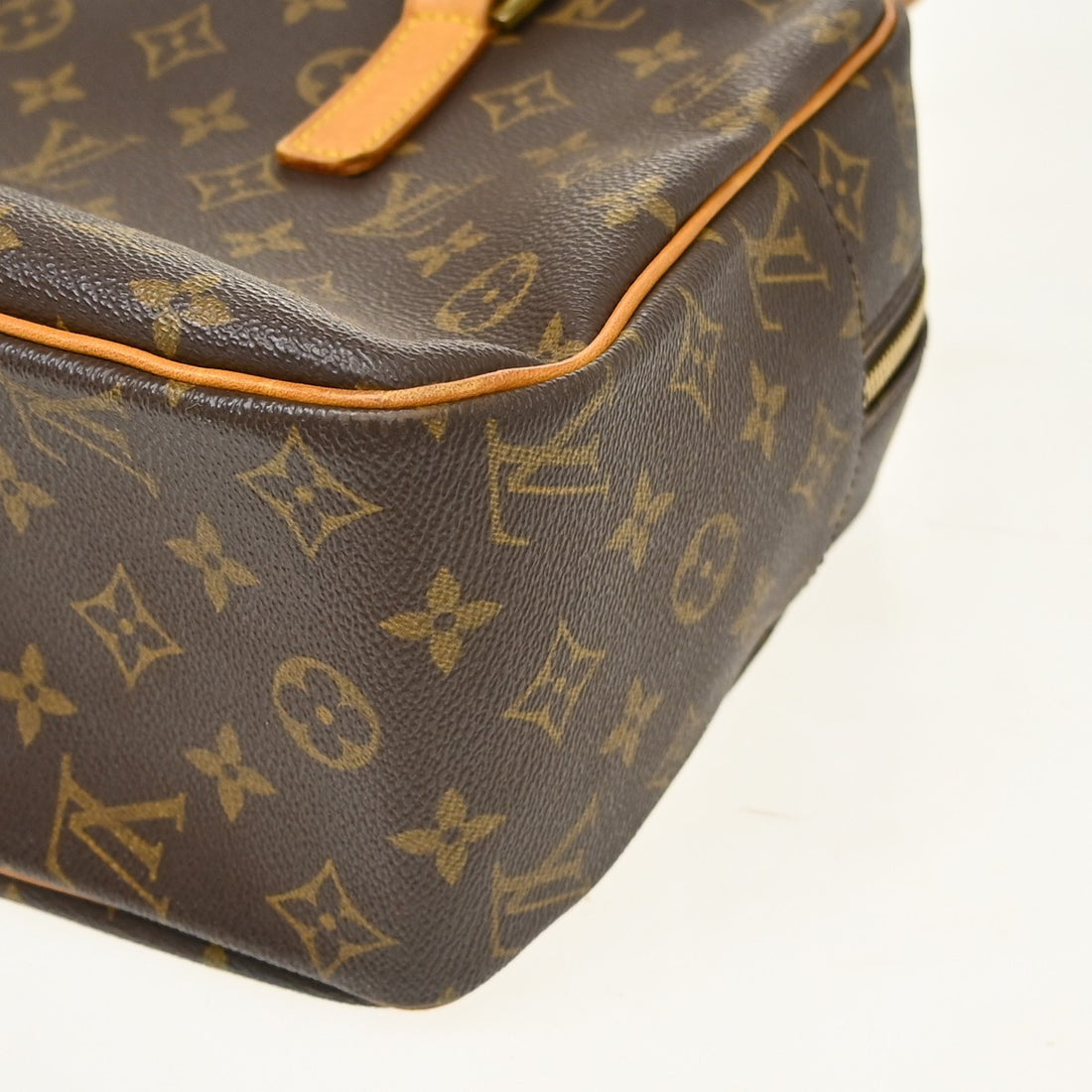 Borsa Louis Vuitton Cité GM Vintage a Spalla in Tela Monogram