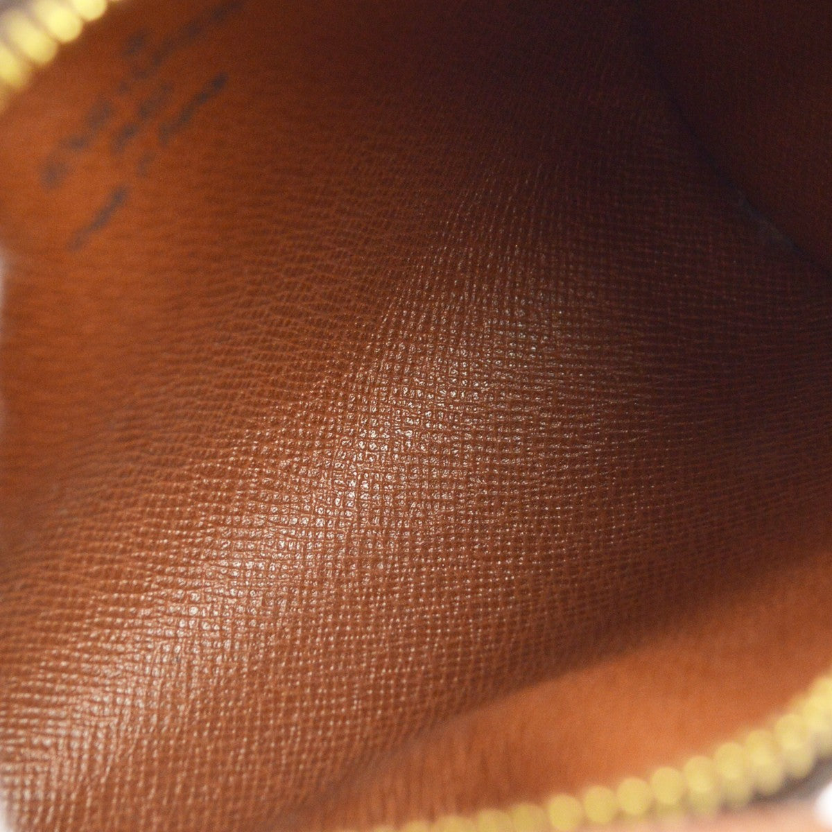 Louis Vuitton Papillon 30 Handbag Purse Monogram
