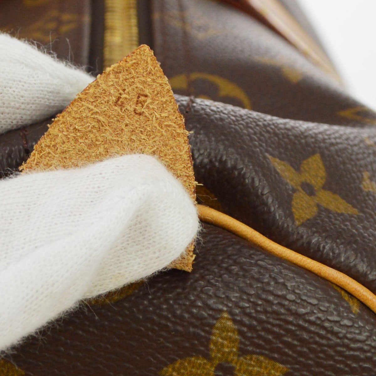 Louis Vuitton Keepall 45 Duffle Handbag Monogram