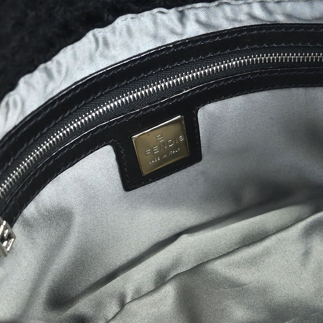 Fendi Baguette Vintage in Black Wool Handbag