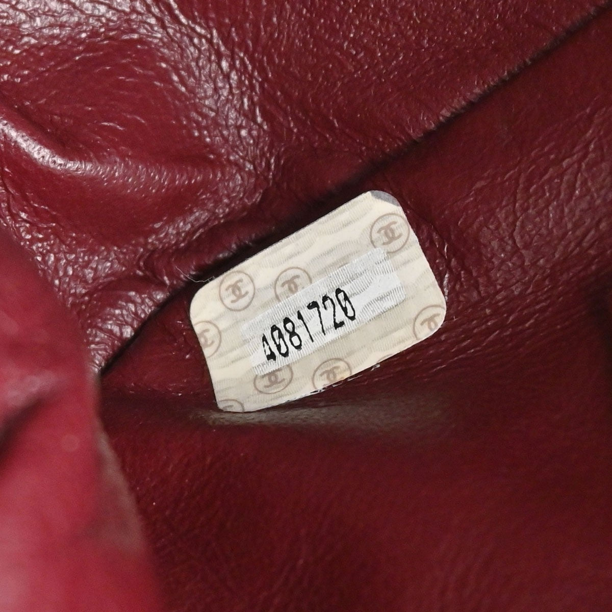 Borsa Chanel Kiss Lock Vintage in Pelle di Agnello Nera