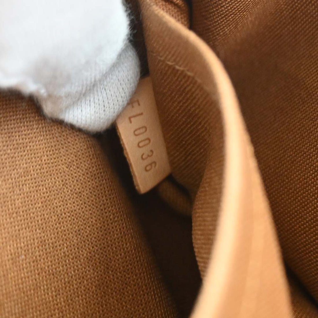Borsa Louis Vuitton Popincourt Haut Vintage in Tela Monogram
