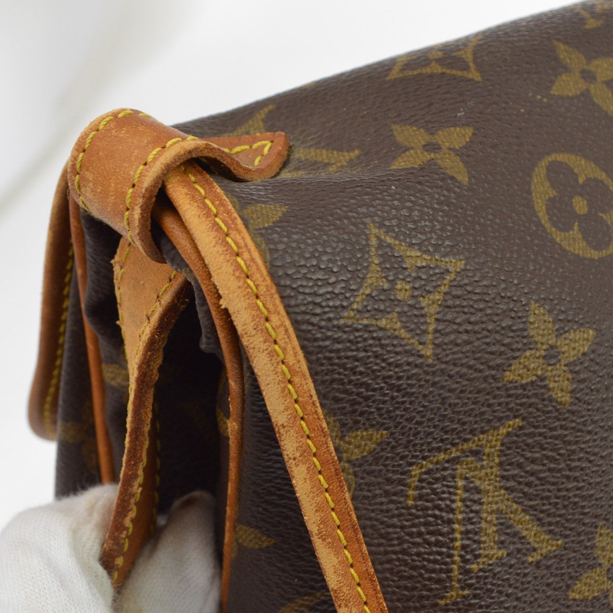 Louis Vuitton Monogram Saumur 30 Messenger Bag Vintage