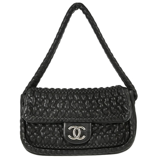 Borsa Chanel vintage in pelle di agnello nera con lavorazione arricciata
