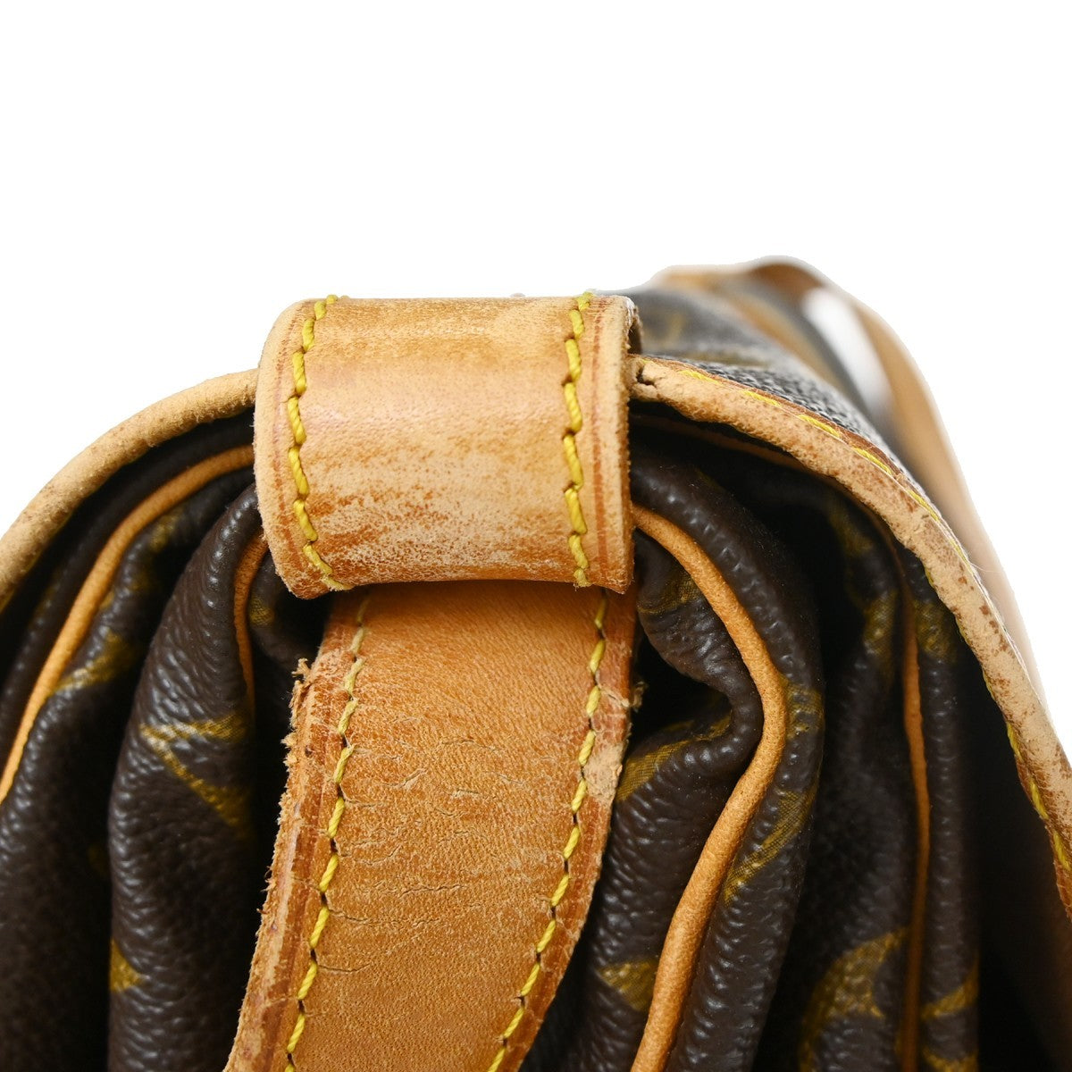 Louis Vuitton Saumur 35 Messenger Shoulder Bag