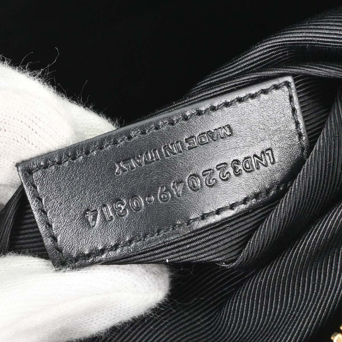 Saint Laurent Classic Duffle 6 in Pelle Blu Navy Vintage