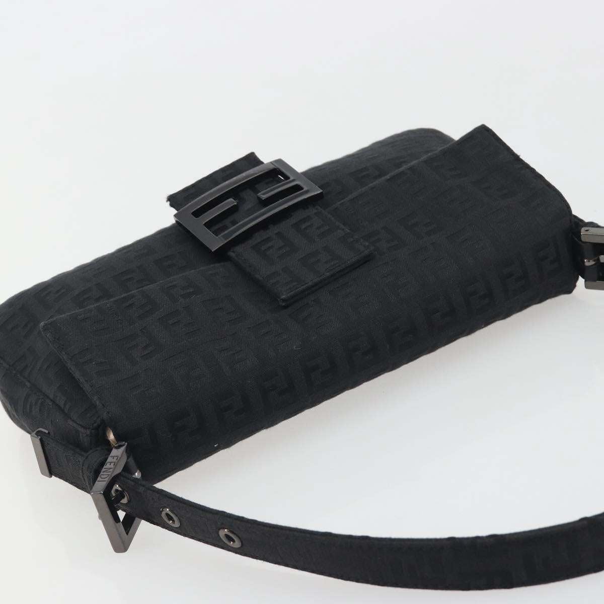 FENDI Zucchino Canvas Baguette Bag Nera Originale | Mamma Baguette 8BR000